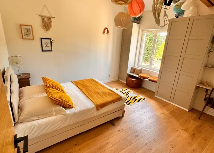 Escoffier Villa Beaune (Cote d'Or)