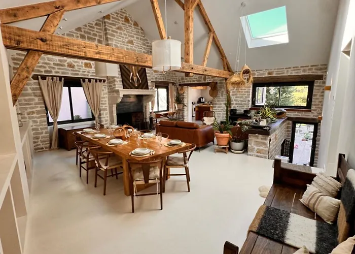 Escoffier Villa Beaune (Cote d'Or)